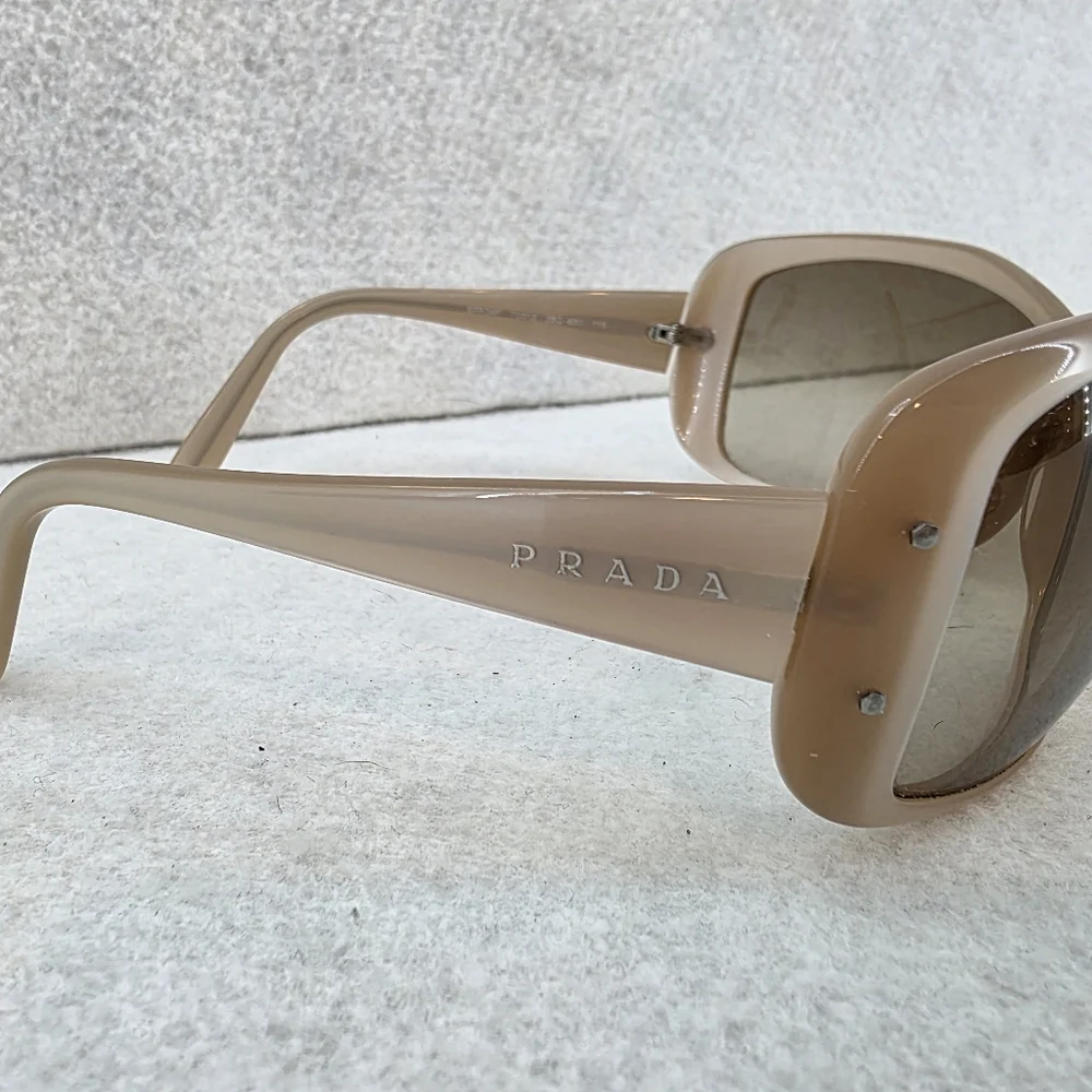 Vintage Prada Pink Pearl SPR-04F Woman's Sunglasses Color 3BQ-6S1